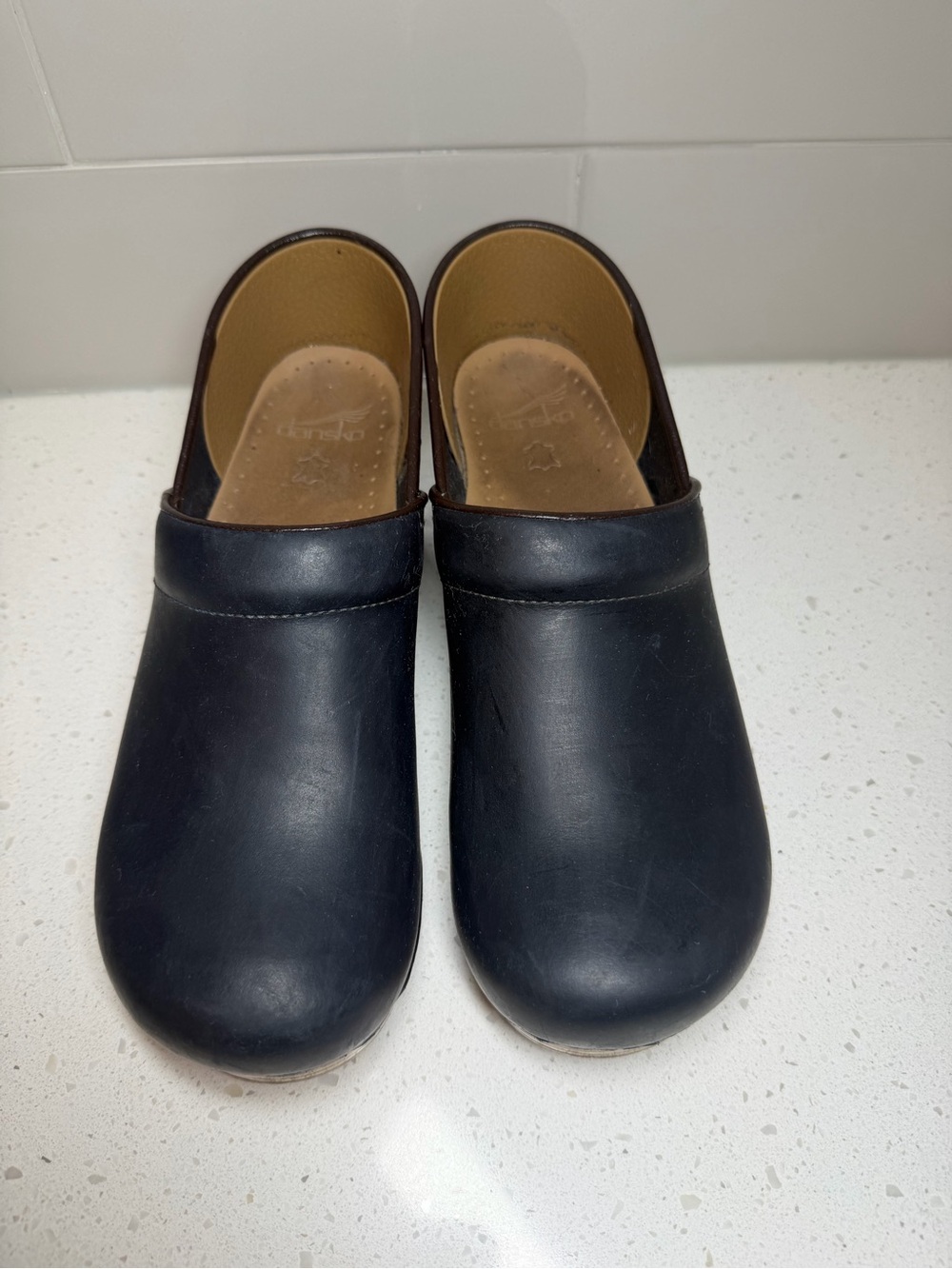 Dansko leather clogs shoes DARK BLUE SIZE 42 11 10.5 nurse - Picture 2 of 16